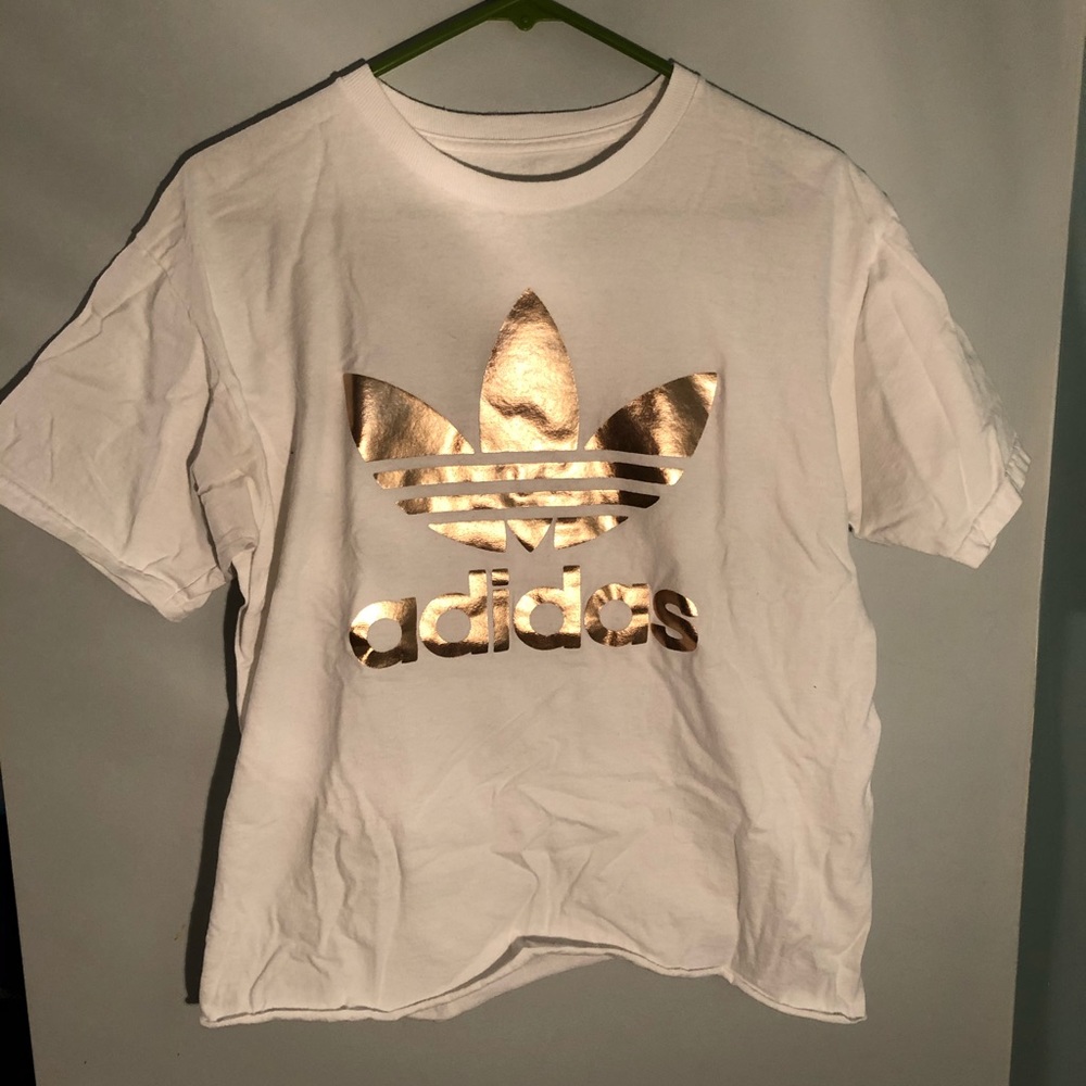 white adidas t-shirt